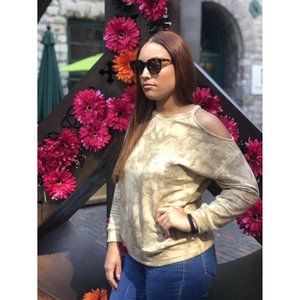 (NWT) Tan Tie Dye Print Cold Shoulder Top